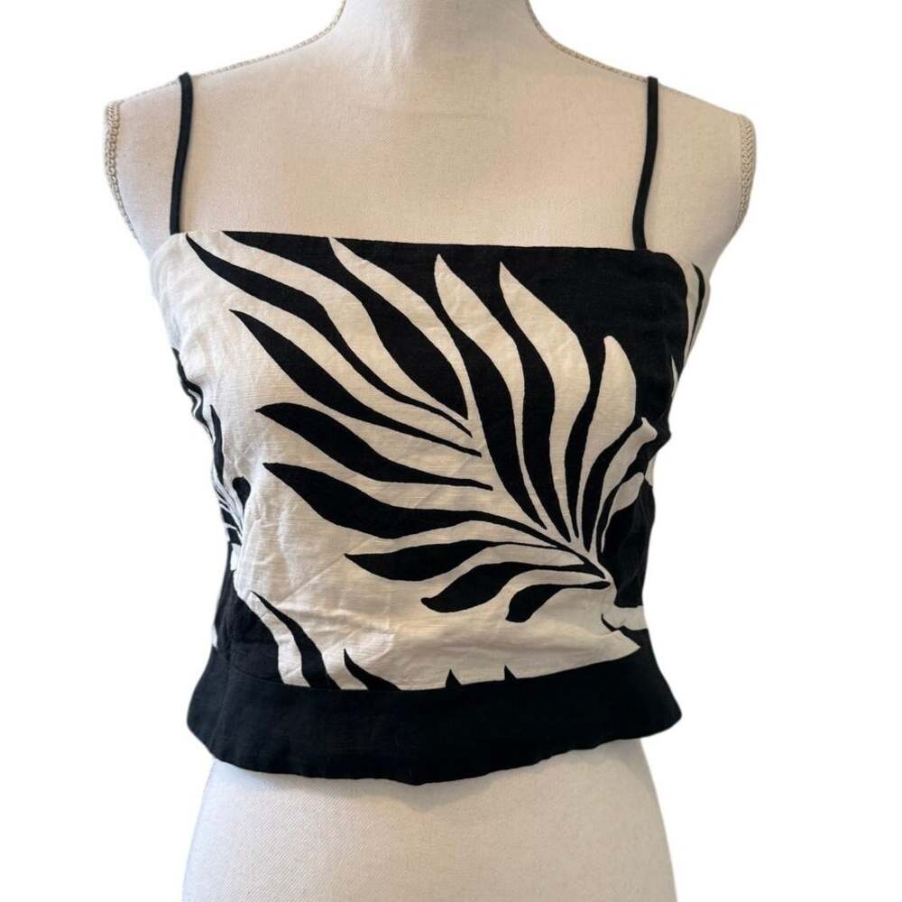 WHBM White House Black Market Linen Cropped Top Black White Tropical Print 4